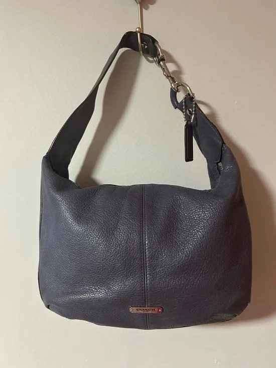 Coach Avery small hobo bag in purple pebbled leather EUC - Picture 3 of 12